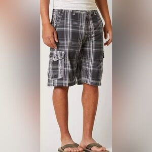 BKE™️ Men's Size 38x10 Gray/Black Plaid 'Marshall' Athletic Fit Cargo Shorts